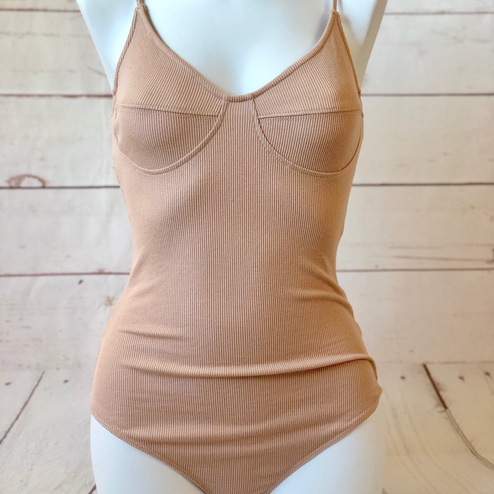 Bodysuit nude ribbed